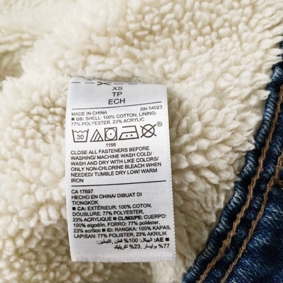 Old Navy Sherpa Jean Jacket - Picture 6 of 8